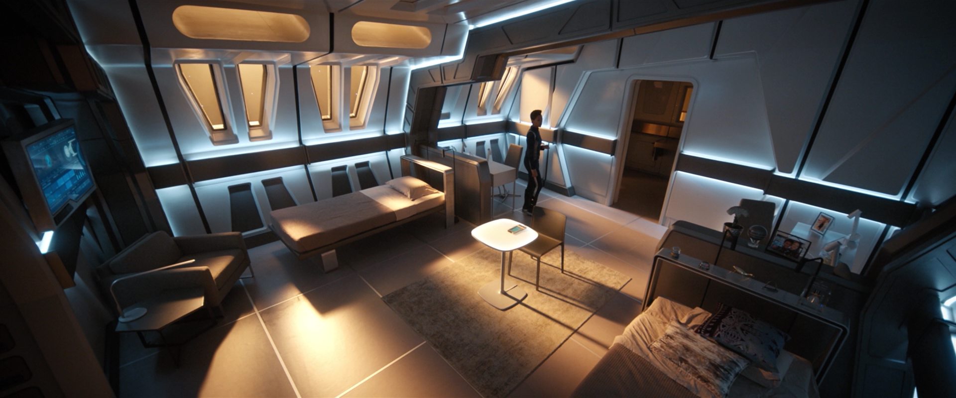 extant_StarTrekDiscovery_2x11-PerpetualInfinity_01294.jpg