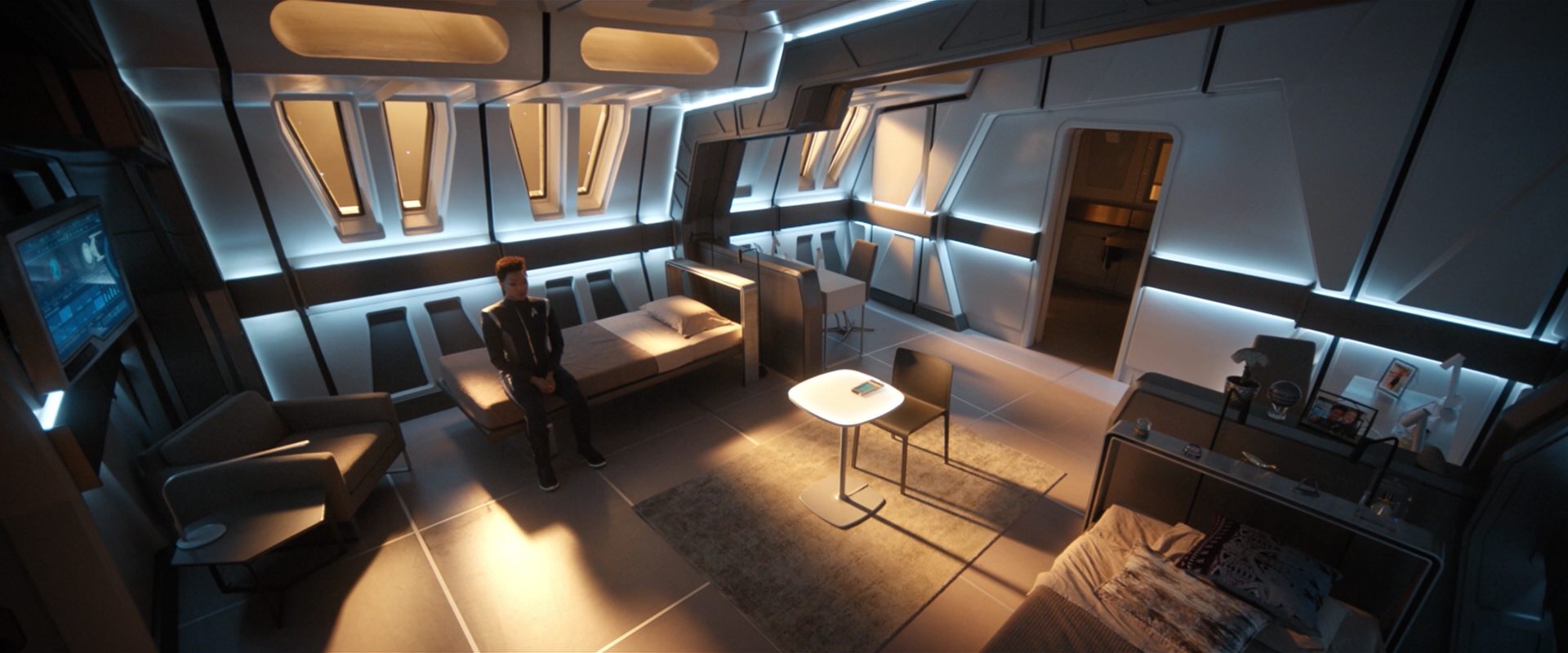 extant_StarTrekDiscovery_2x11-PerpetualInfinity_01308.jpg