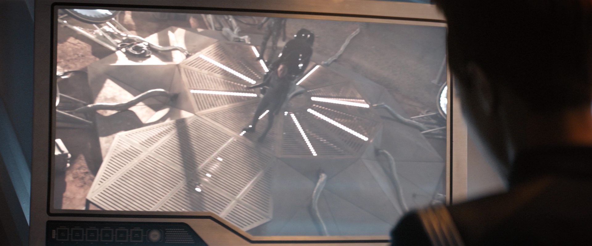 extant_StarTrekDiscovery_2x11-PerpetualInfinity_02313.jpg