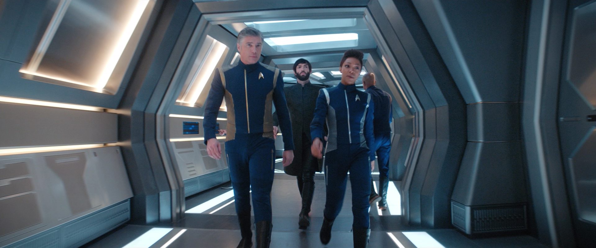 extant_StarTrekDiscovery_2x11-PerpetualInfinity_02970.jpg