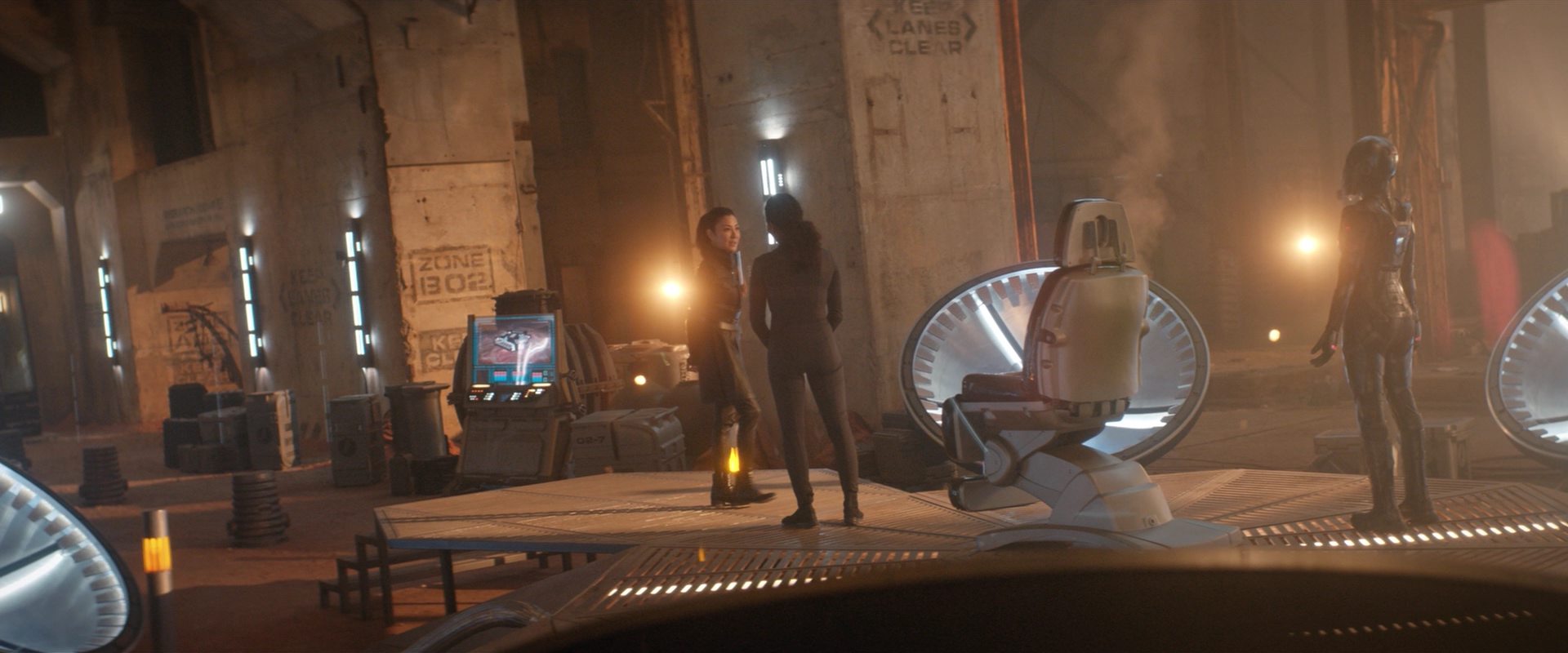 extant_StarTrekDiscovery_2x11-PerpetualInfinity_03988.jpg