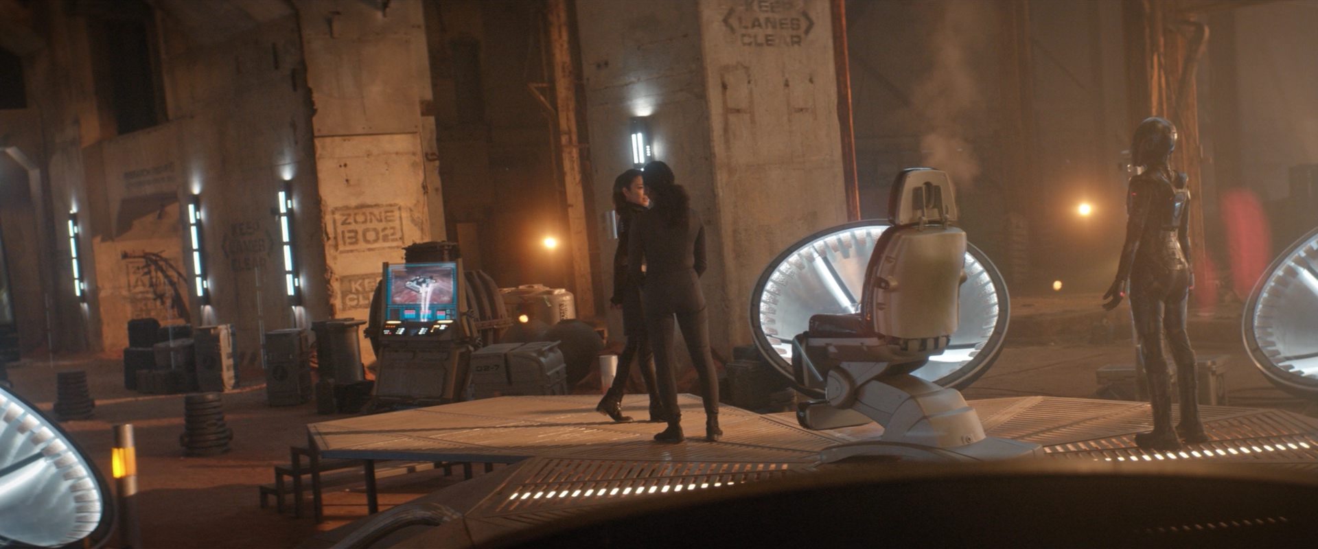 extant_StarTrekDiscovery_2x11-PerpetualInfinity_03990.jpg