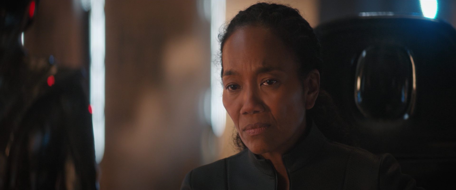 extant_StarTrekDiscovery_2x11-PerpetualInfinity_04424.jpg