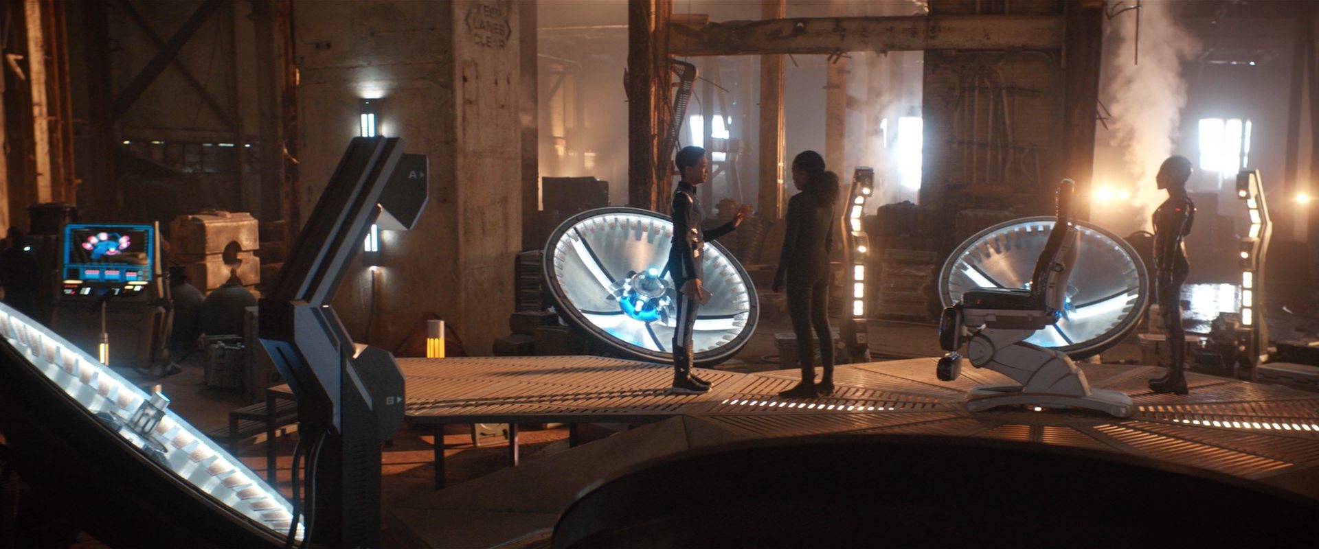 extant_StarTrekDiscovery_2x11-PerpetualInfinity_04677.jpg