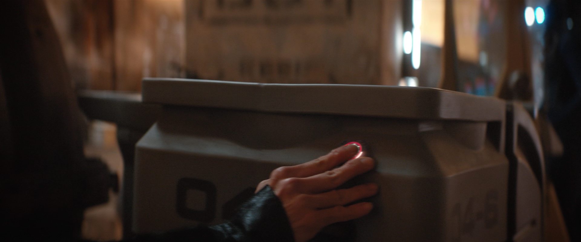 extant_StarTrekDiscovery_2x11-PerpetualInfinity_04725.jpg