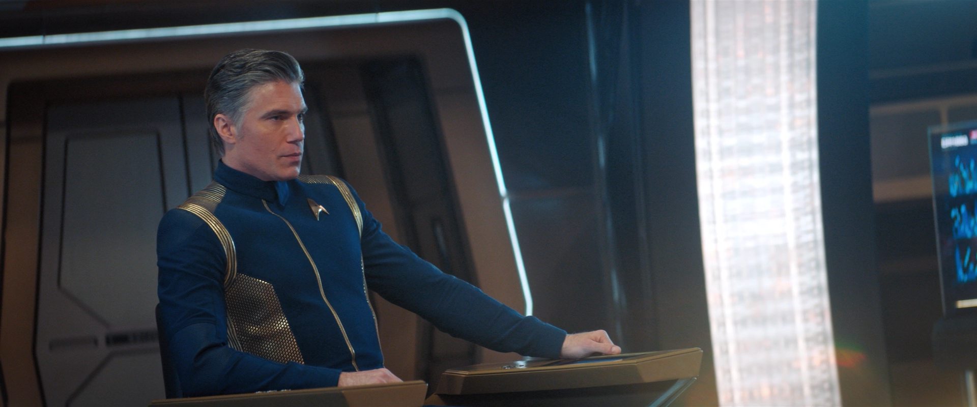 extant_StarTrekDiscovery_2x11-PerpetualInfinity_04860.jpg