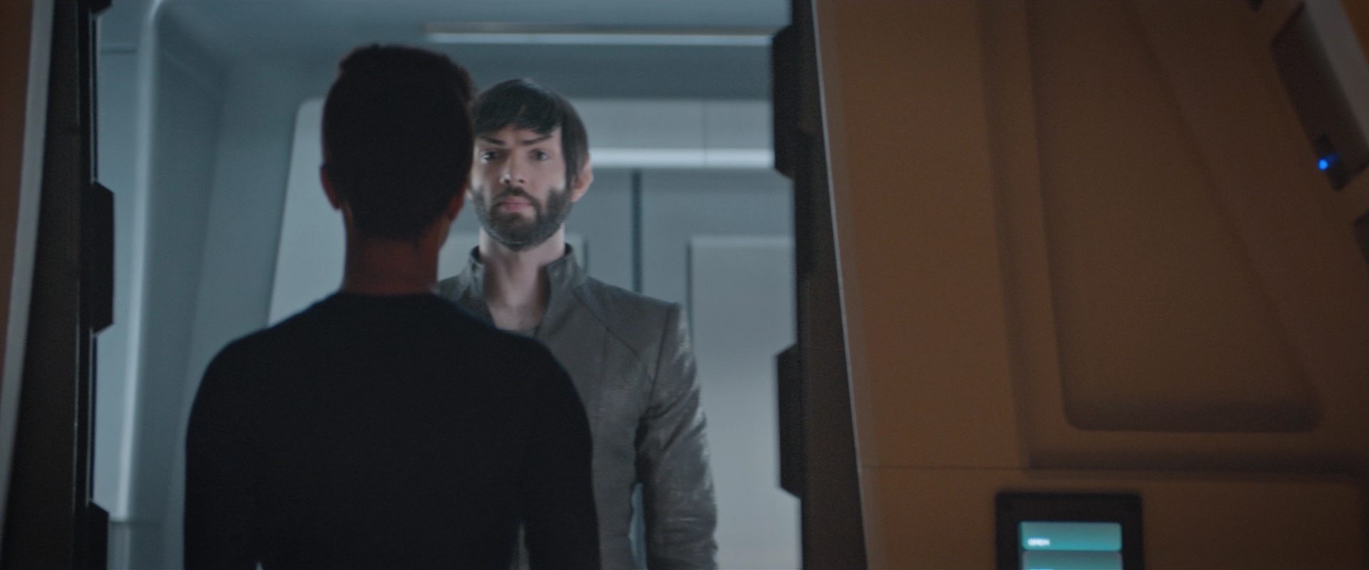 extant_StarTrekDiscovery_2x12-ThroughTheValleyOfShadows_00268.jpg