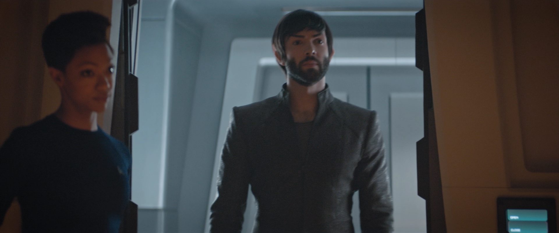 extant_StarTrekDiscovery_2x12-ThroughTheValleyOfShadows_00273.jpg