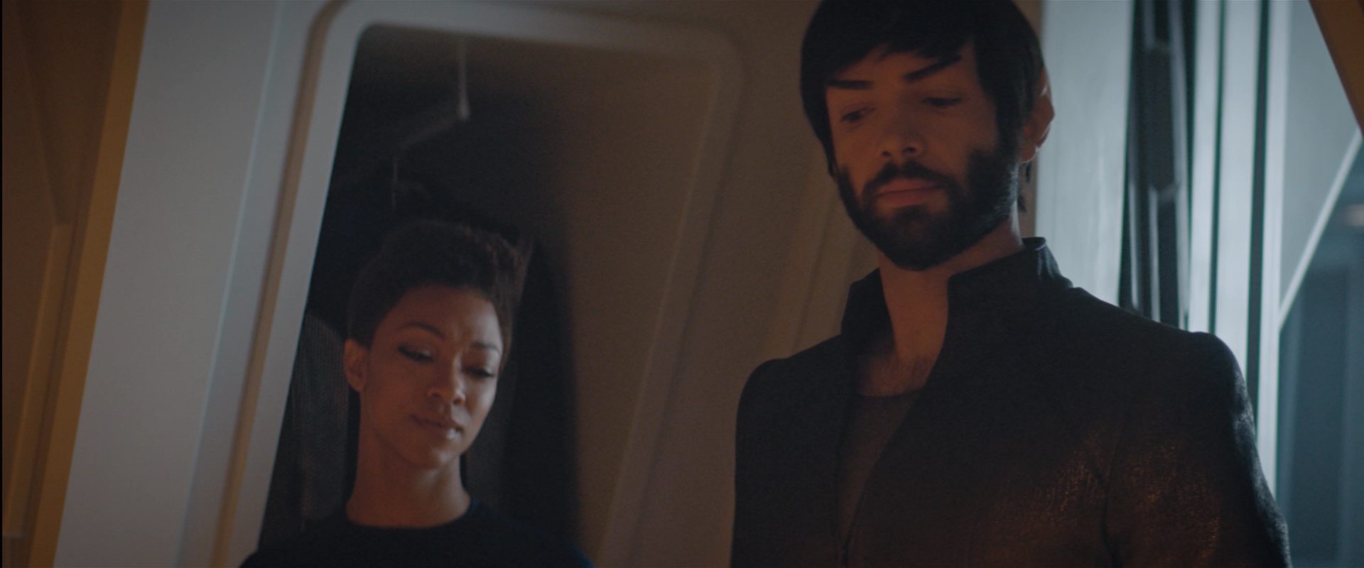 extant_StarTrekDiscovery_2x12-ThroughTheValleyOfShadows_00296.jpg