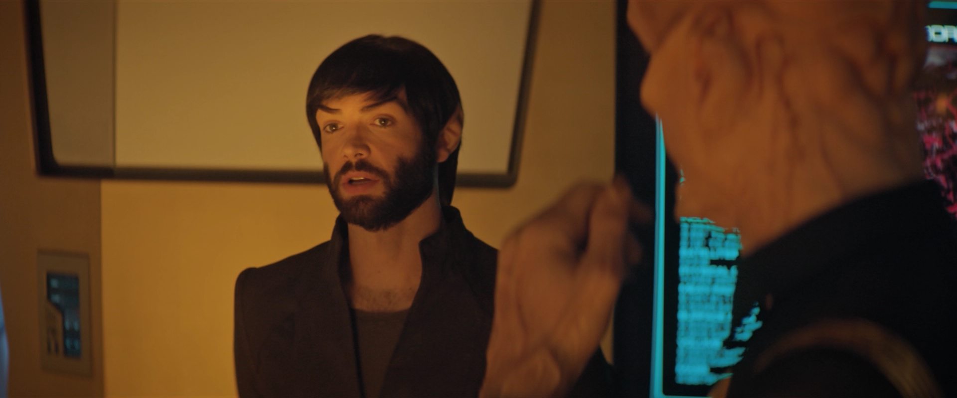 extant_StarTrekDiscovery_2x12-ThroughTheValleyOfShadows_00339.jpg