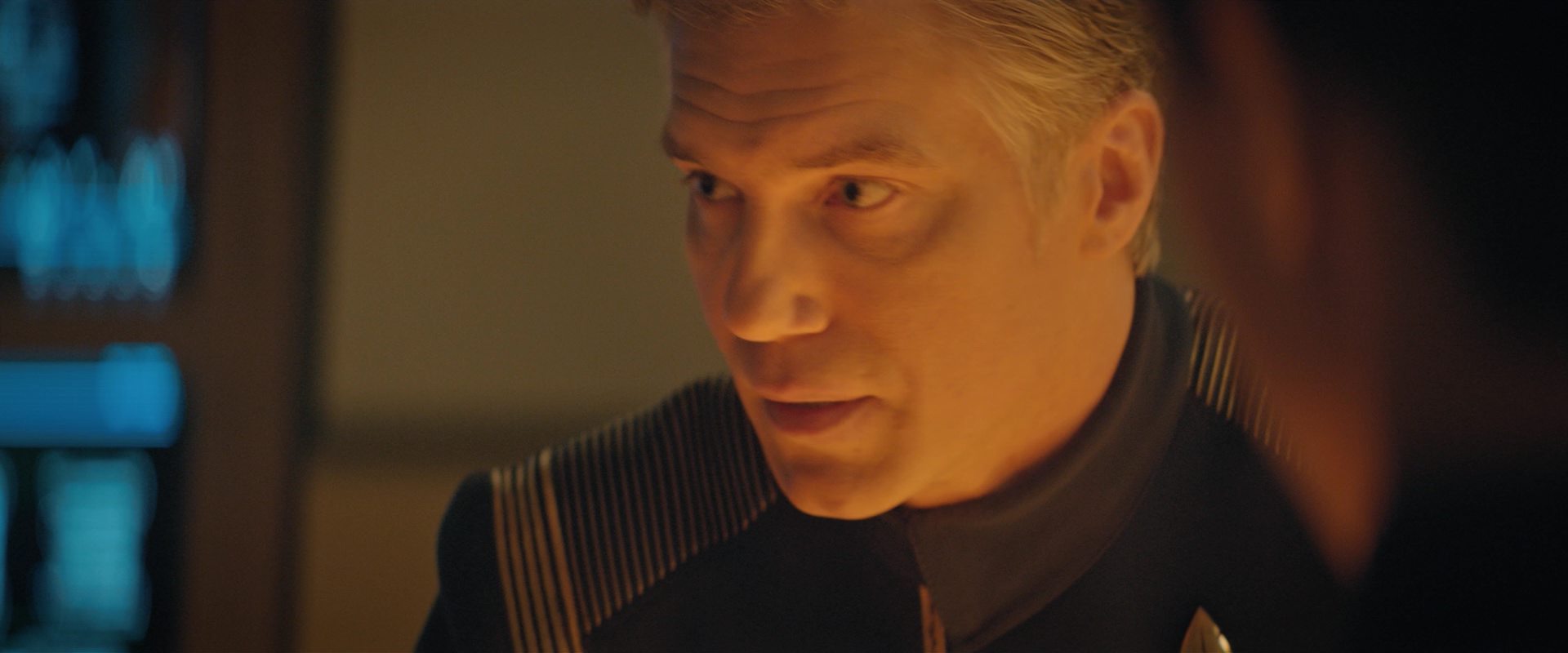 extant_StarTrekDiscovery_2x12-ThroughTheValleyOfShadows_00363.jpg extant_StarTrekDiscovery_2x12-ThroughTheValleyOfShadows_00363.jpg