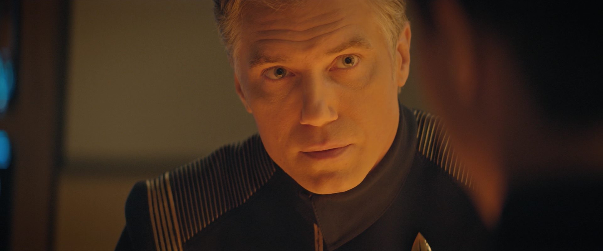 extant_StarTrekDiscovery_2x12-ThroughTheValleyOfShadows_00365.jpg extant_StarTrekDiscovery_2x12-ThroughTheValleyOfShadows_00365.jpg