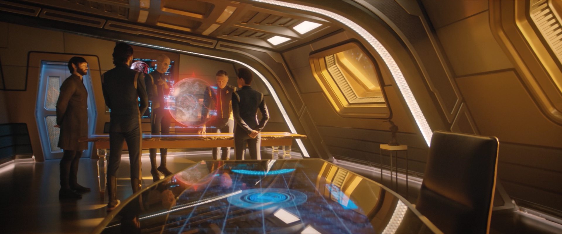 extant_StarTrekDiscovery_2x12-ThroughTheValleyOfShadows_00409.jpg extant_StarTrekDiscovery_2x12-ThroughTheValleyOfShadows_00409.jpg