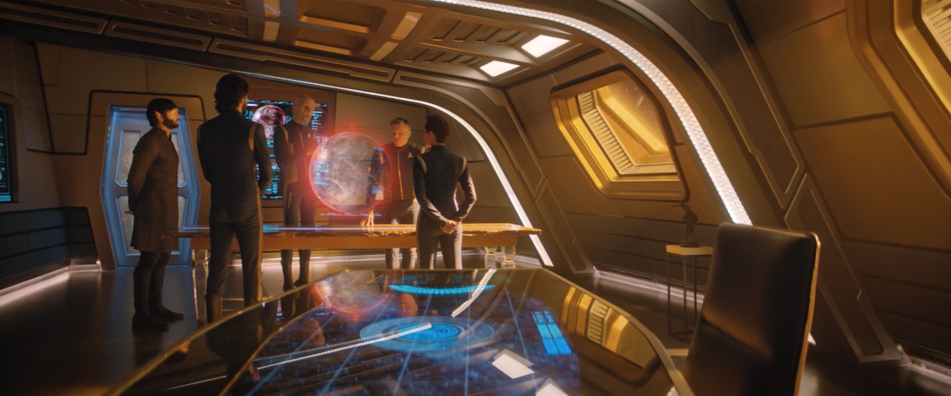 extant_StarTrekDiscovery_2x12-ThroughTheValleyOfShadows_00413.jpg