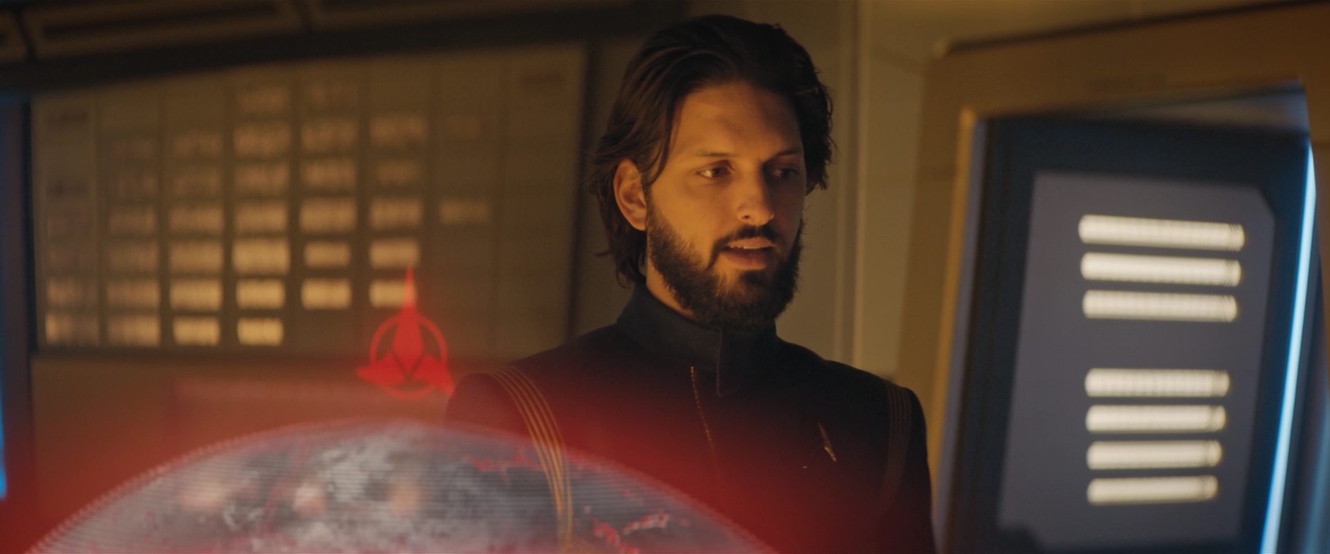 extant_StarTrekDiscovery_2x12-ThroughTheValleyOfShadows_00464.jpg extant_StarTrekDiscovery_2x12-ThroughTheValleyOfShadows_00464.jpg