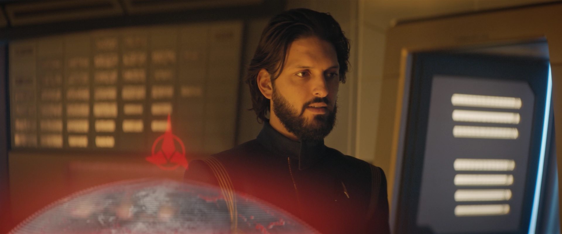 extant_StarTrekDiscovery_2x12-ThroughTheValleyOfShadows_00465.jpg extant_StarTrekDiscovery_2x12-ThroughTheValleyOfShadows_00465.jpg