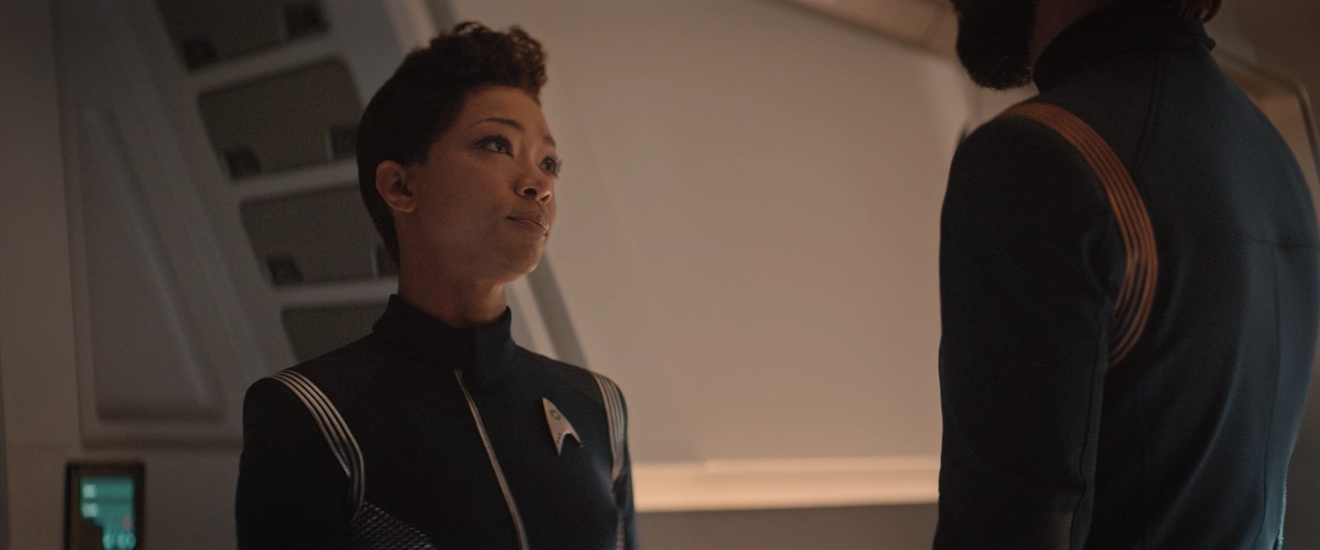 extant_StarTrekDiscovery_2x12-ThroughTheValleyOfShadows_00722.jpg extant_StarTrekDiscovery_2x12-ThroughTheValleyOfShadows_00722.jpg