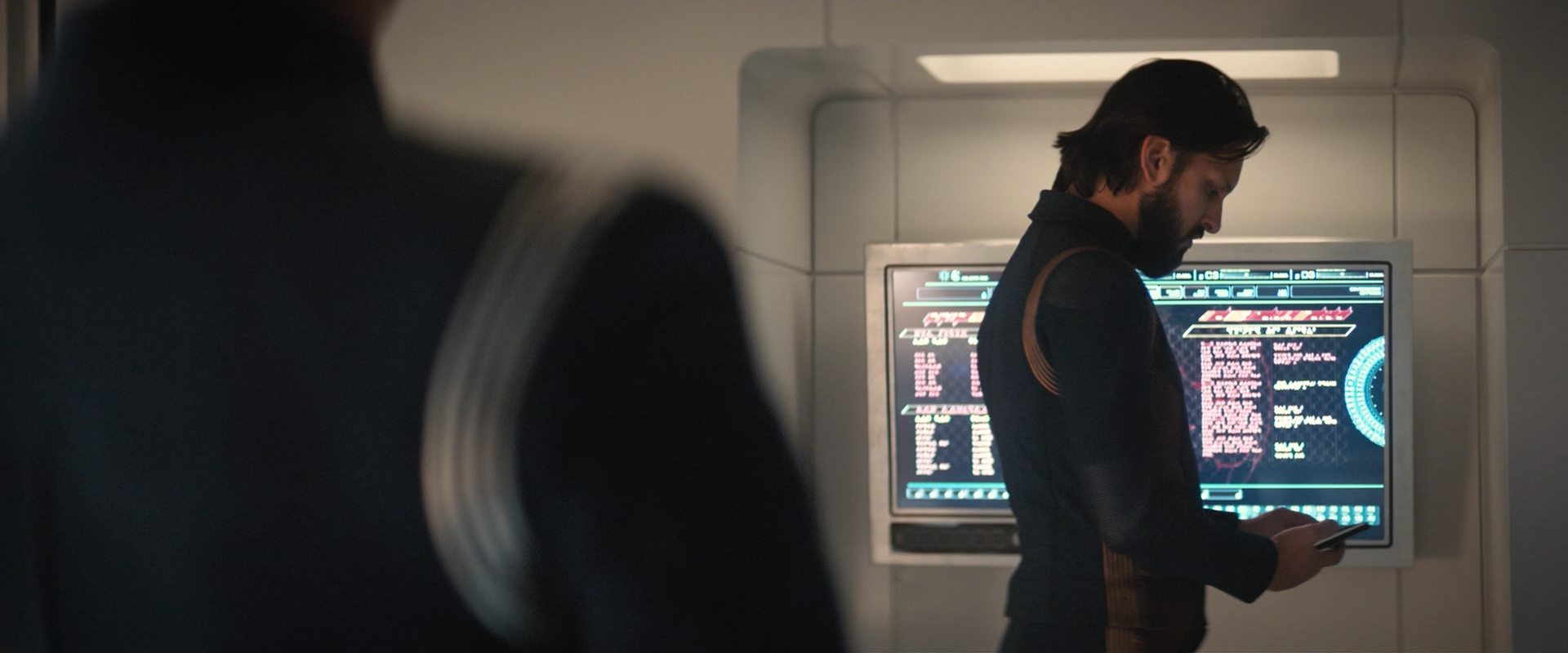 extant_StarTrekDiscovery_2x12-ThroughTheValleyOfShadows_00883.jpg