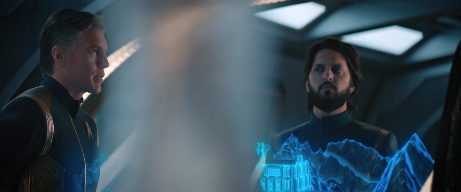 extant_StarTrekDiscovery_2x12-ThroughTheValleyOfShadows_00996.jpg extant_StarTrekDiscovery_2x12-ThroughTheValleyOfShadows_00996.jpg