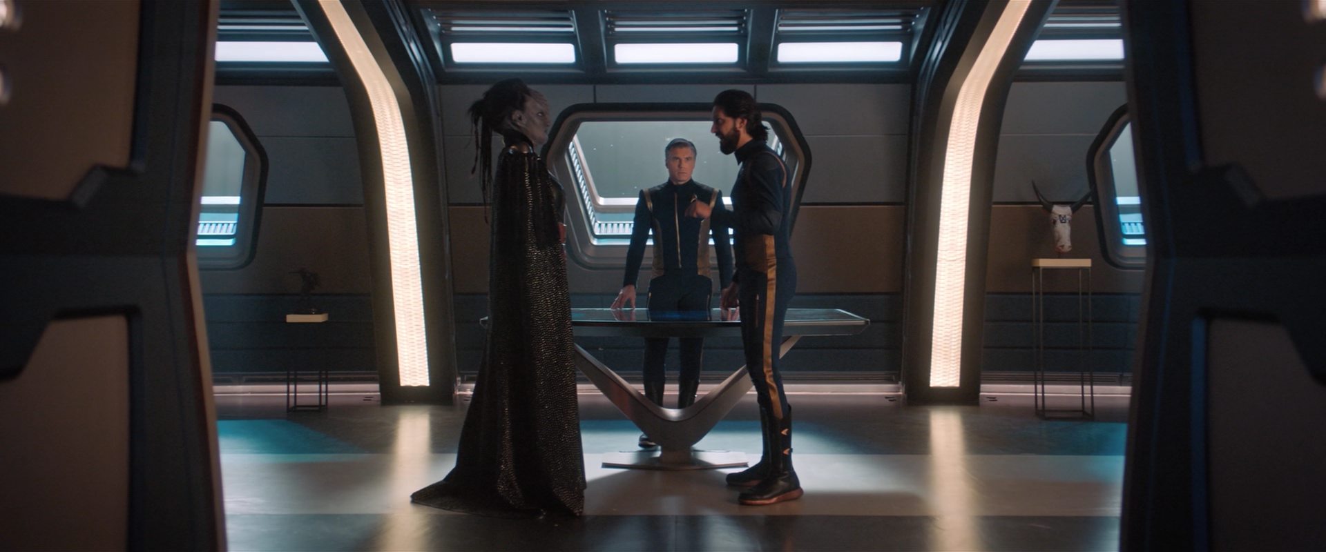 extant_StarTrekDiscovery_2x12-ThroughTheValleyOfShadows_01140.jpg