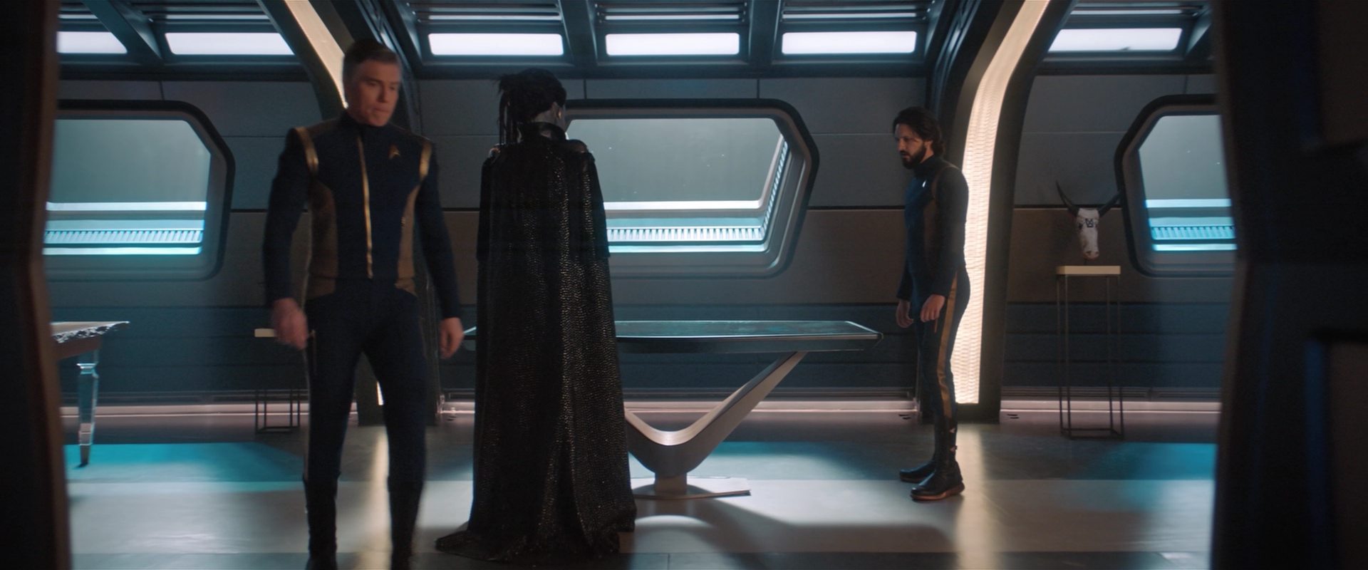 extant_StarTrekDiscovery_2x12-ThroughTheValleyOfShadows_01256.jpg