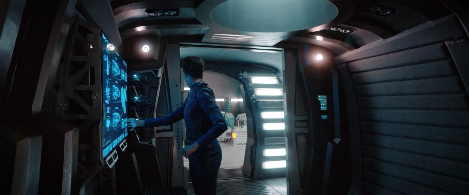 extant_StarTrekDiscovery_2x12-ThroughTheValleyOfShadows_01690.jpg