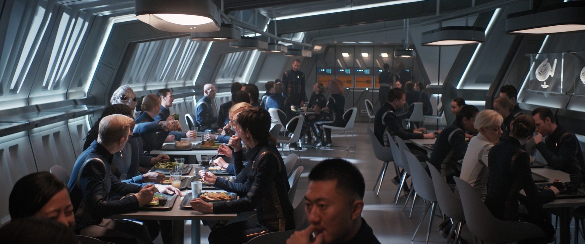 extant_StarTrekDiscovery_2x12-ThroughTheValleyOfShadows_01937.jpg
