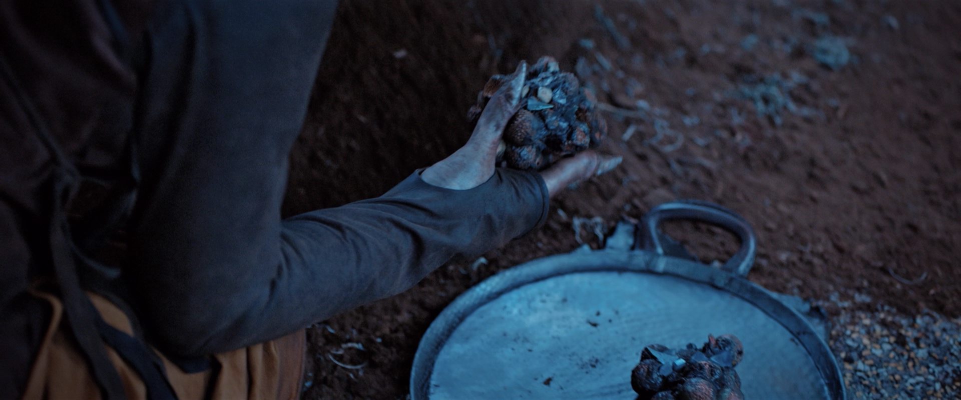 extant_StarTrekDiscovery_2x12-ThroughTheValleyOfShadows_02033.jpg
