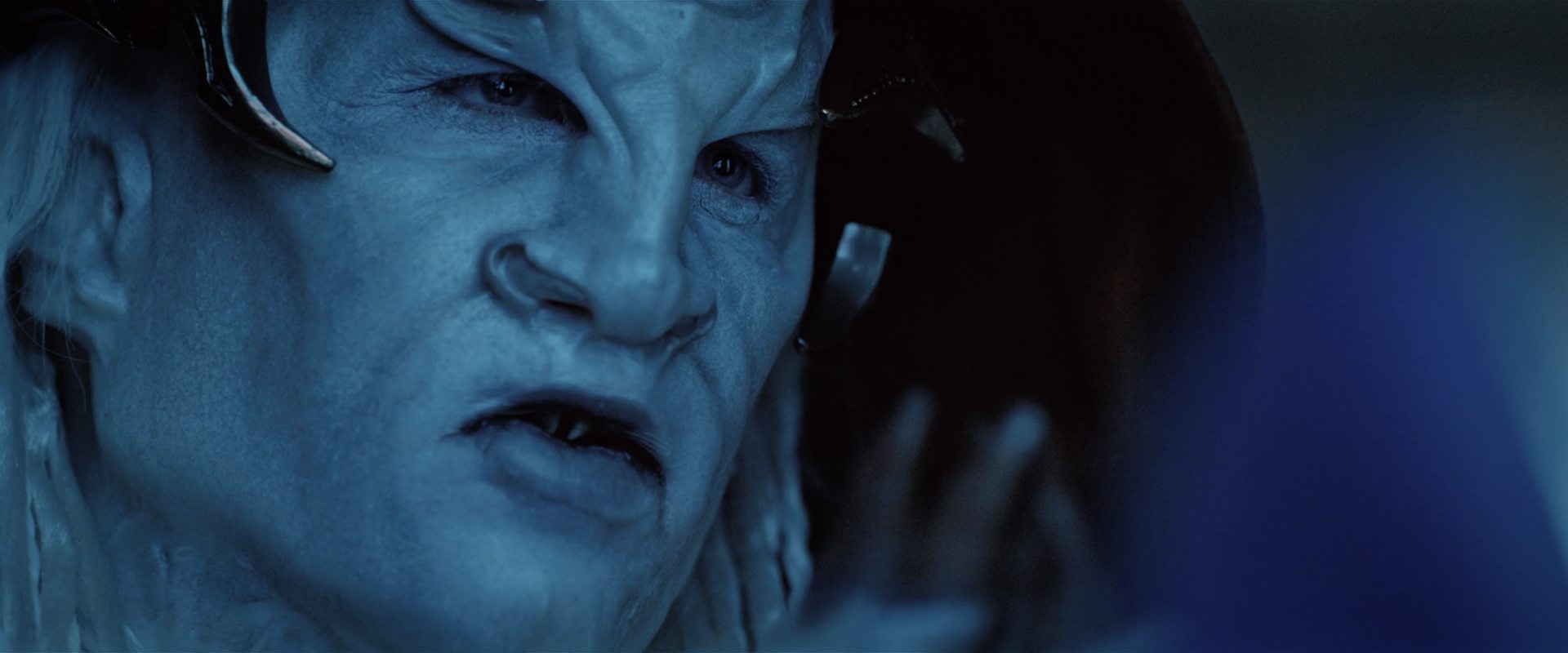 extant_StarTrekDiscovery_2x12-ThroughTheValleyOfShadows_02095.jpg extant_StarTrekDiscovery_2x12-ThroughTheValleyOfShadows_02095.jpg