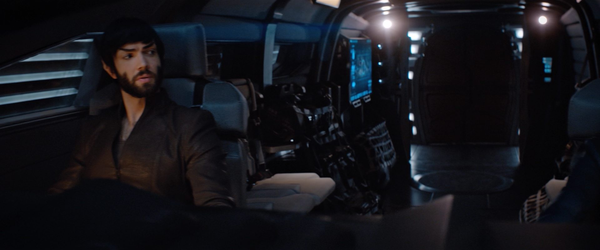 extant_StarTrekDiscovery_2x12-ThroughTheValleyOfShadows_02208.jpg