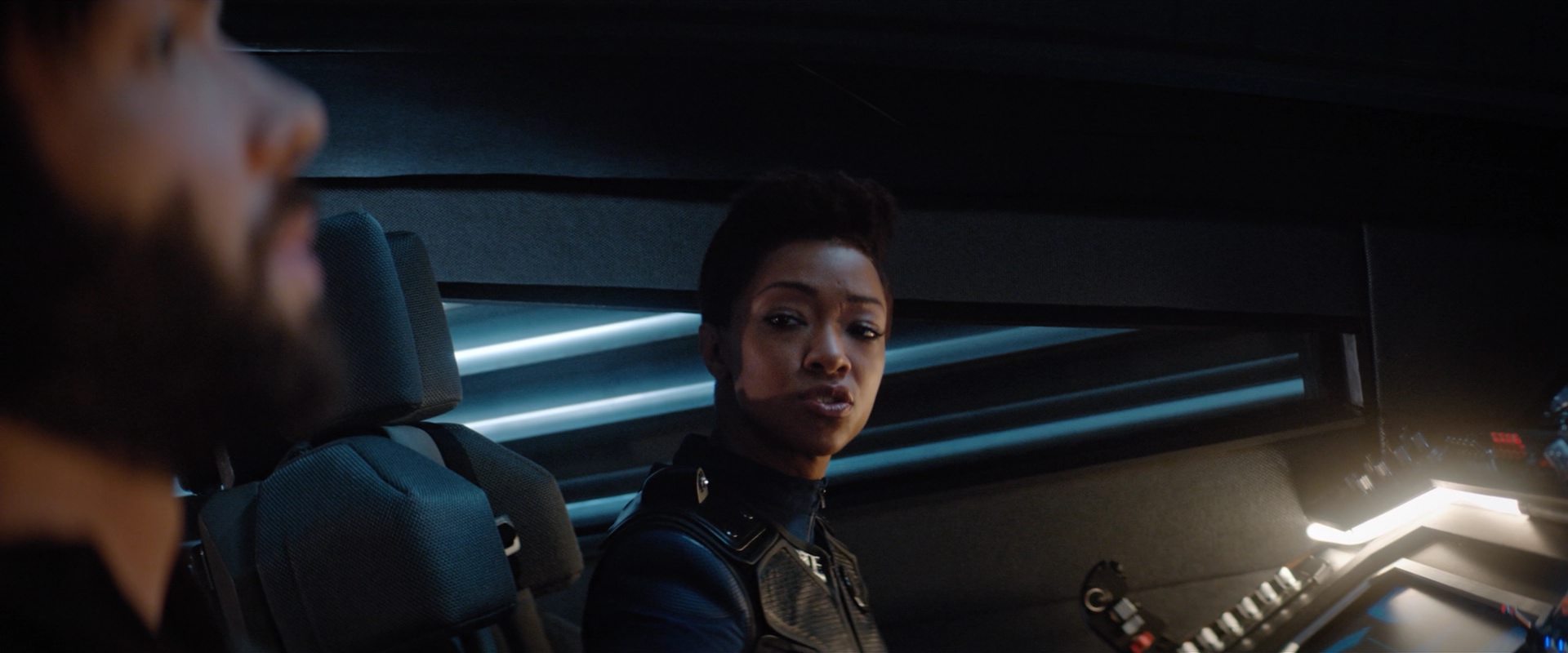 extant_StarTrekDiscovery_2x12-ThroughTheValleyOfShadows_02214.jpg