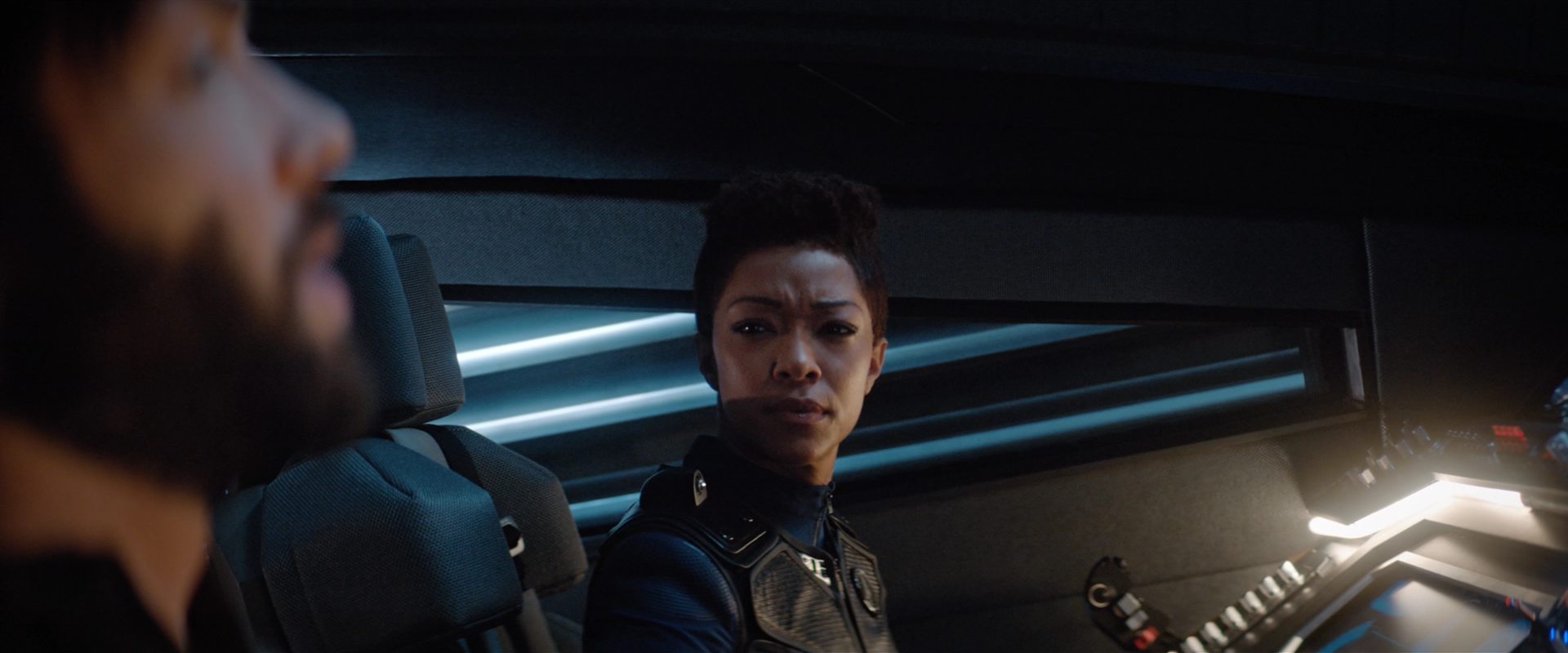 extant_StarTrekDiscovery_2x12-ThroughTheValleyOfShadows_02217.jpg