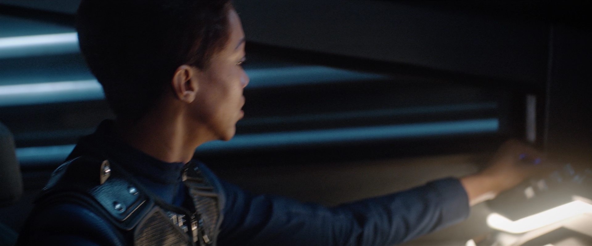 extant_StarTrekDiscovery_2x12-ThroughTheValleyOfShadows_02228.jpg