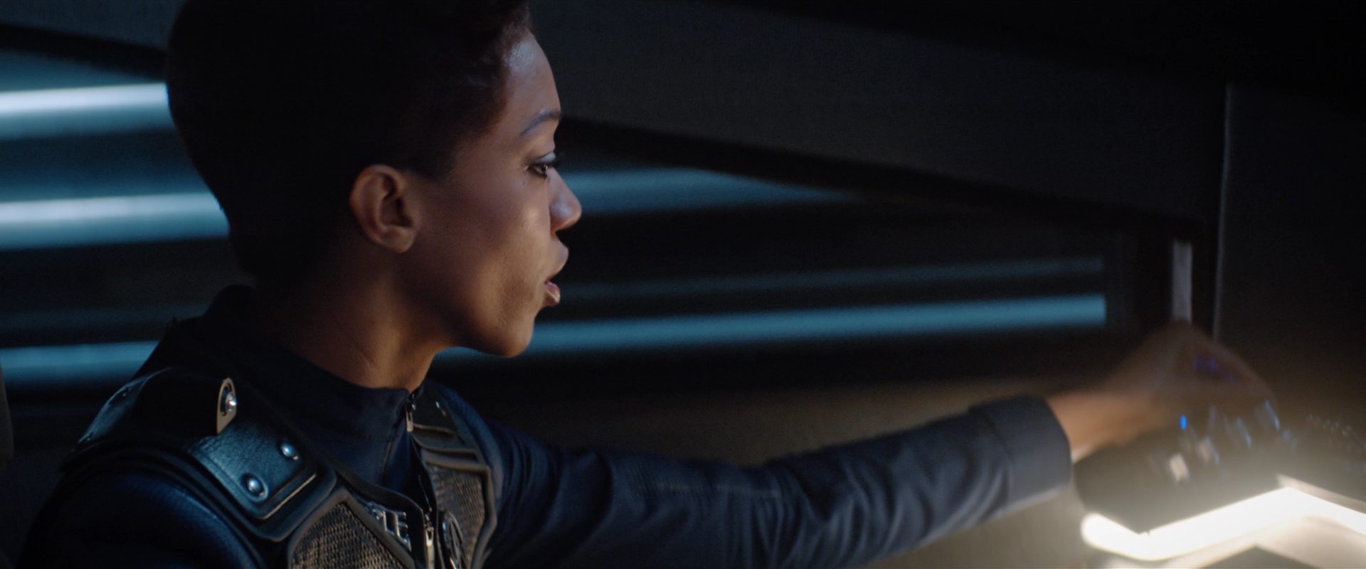 extant_StarTrekDiscovery_2x12-ThroughTheValleyOfShadows_02229.jpg extant_StarTrekDiscovery_2x12-ThroughTheValleyOfShadows_02229.jpg