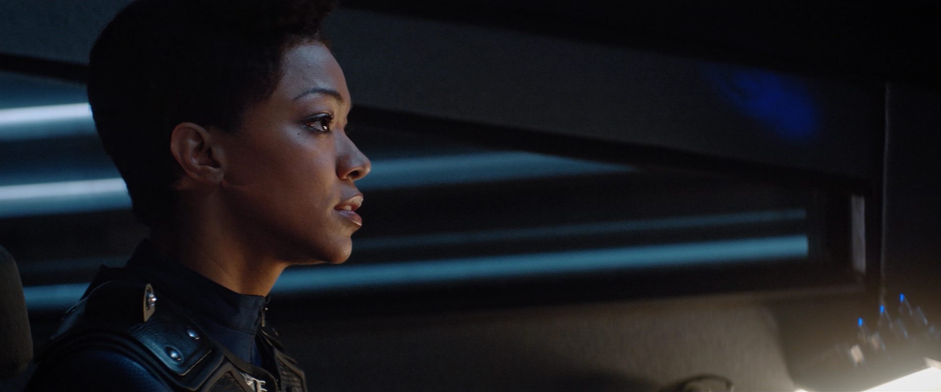 extant_StarTrekDiscovery_2x12-ThroughTheValleyOfShadows_02325.jpg