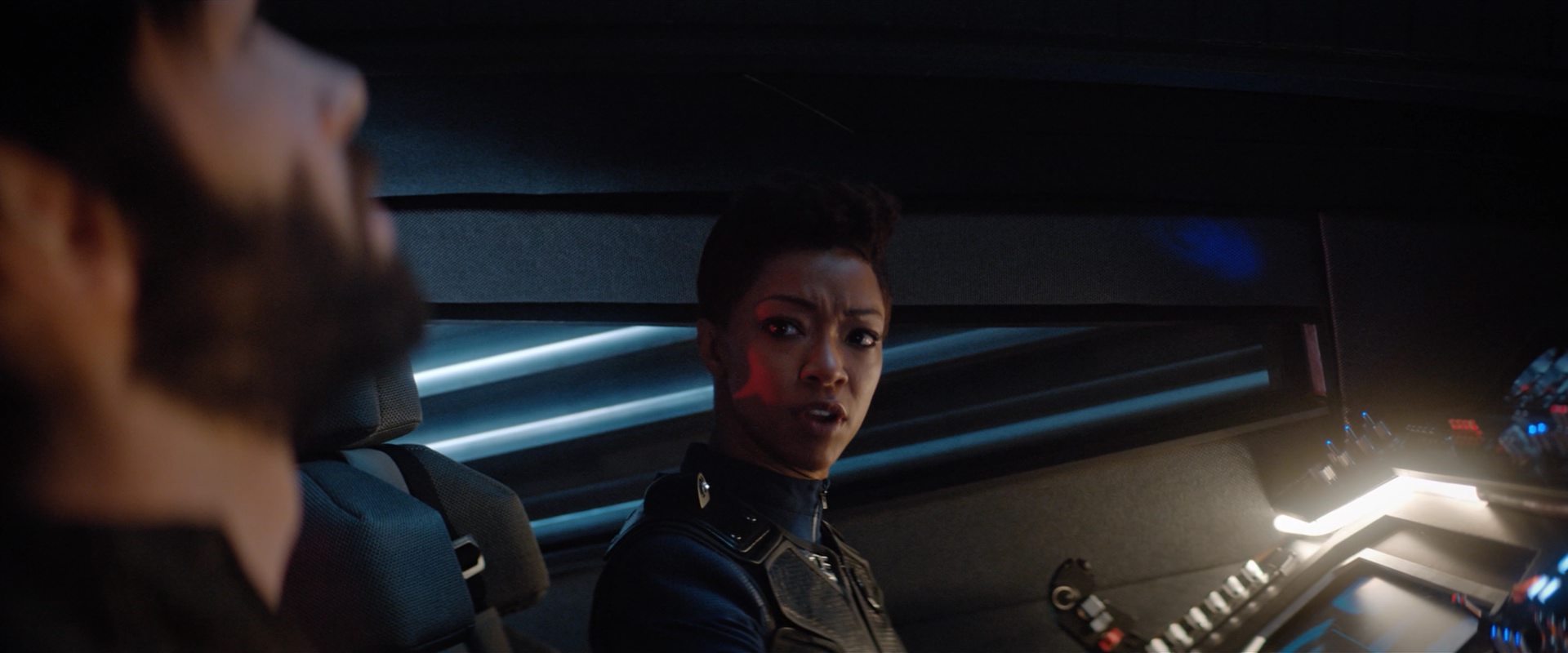 extant_StarTrekDiscovery_2x12-ThroughTheValleyOfShadows_02425.jpg