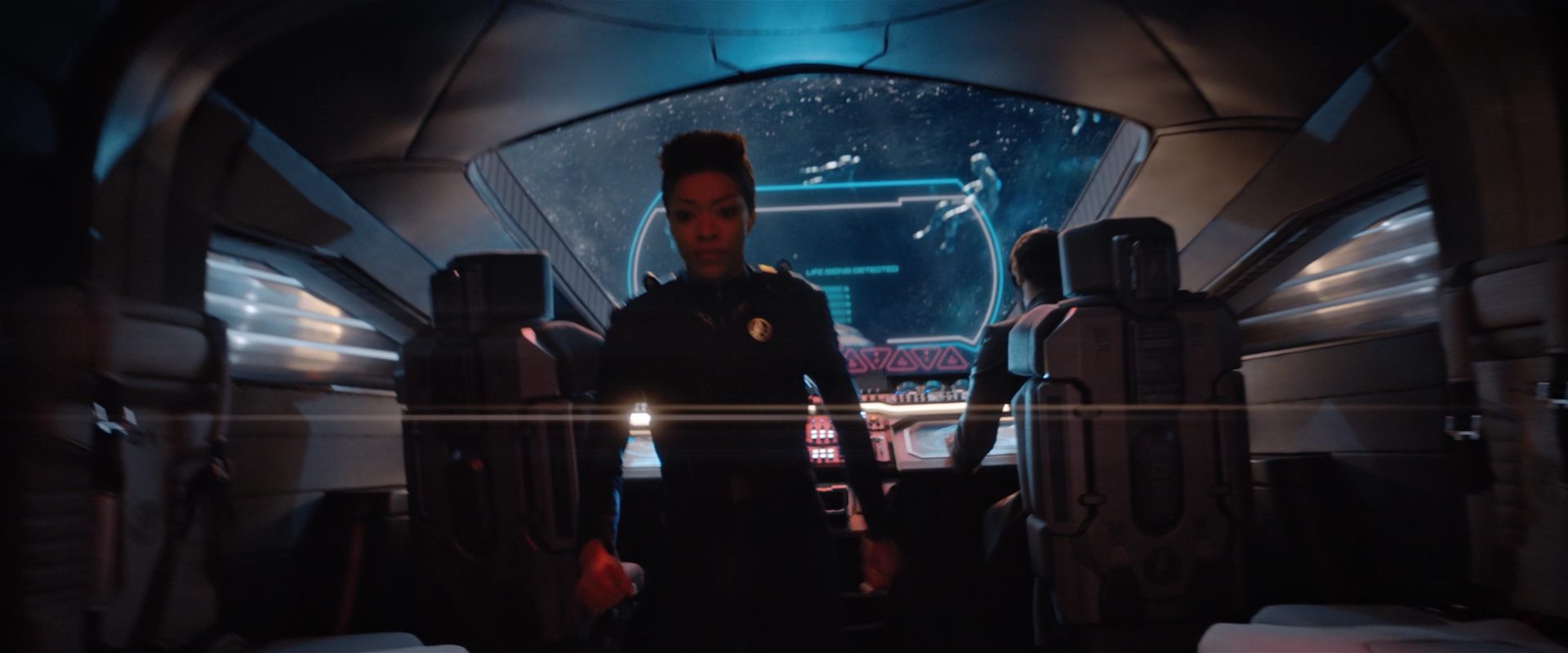 extant_StarTrekDiscovery_2x12-ThroughTheValleyOfShadows_02439.jpg extant_StarTrekDiscovery_2x12-ThroughTheValleyOfShadows_02439.jpg