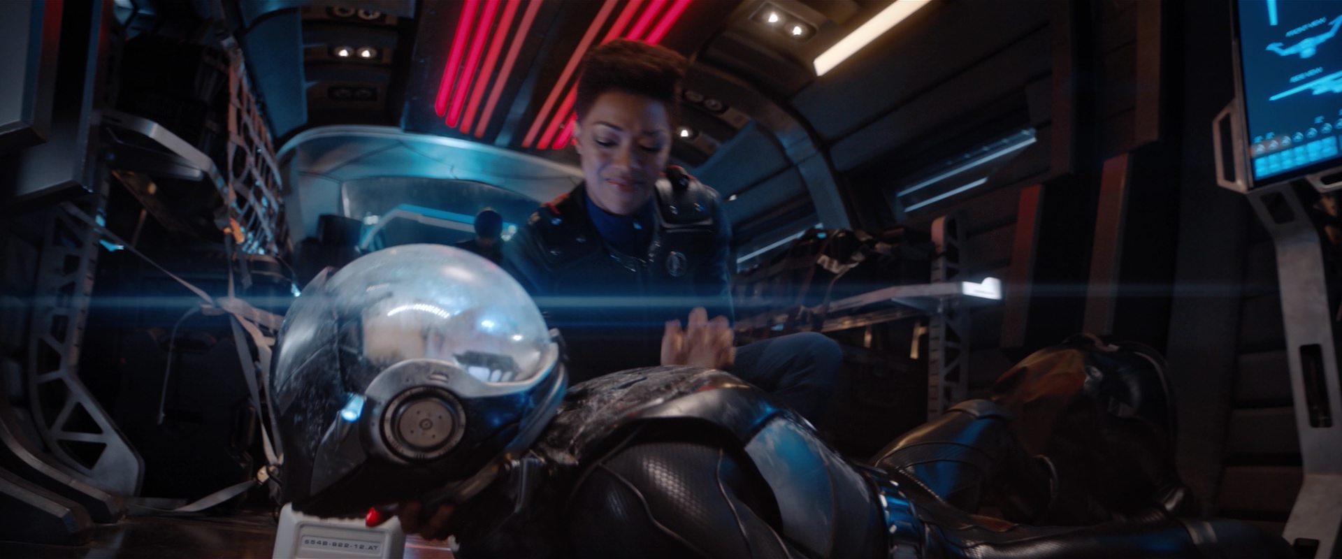 extant_StarTrekDiscovery_2x12-ThroughTheValleyOfShadows_02461.jpg