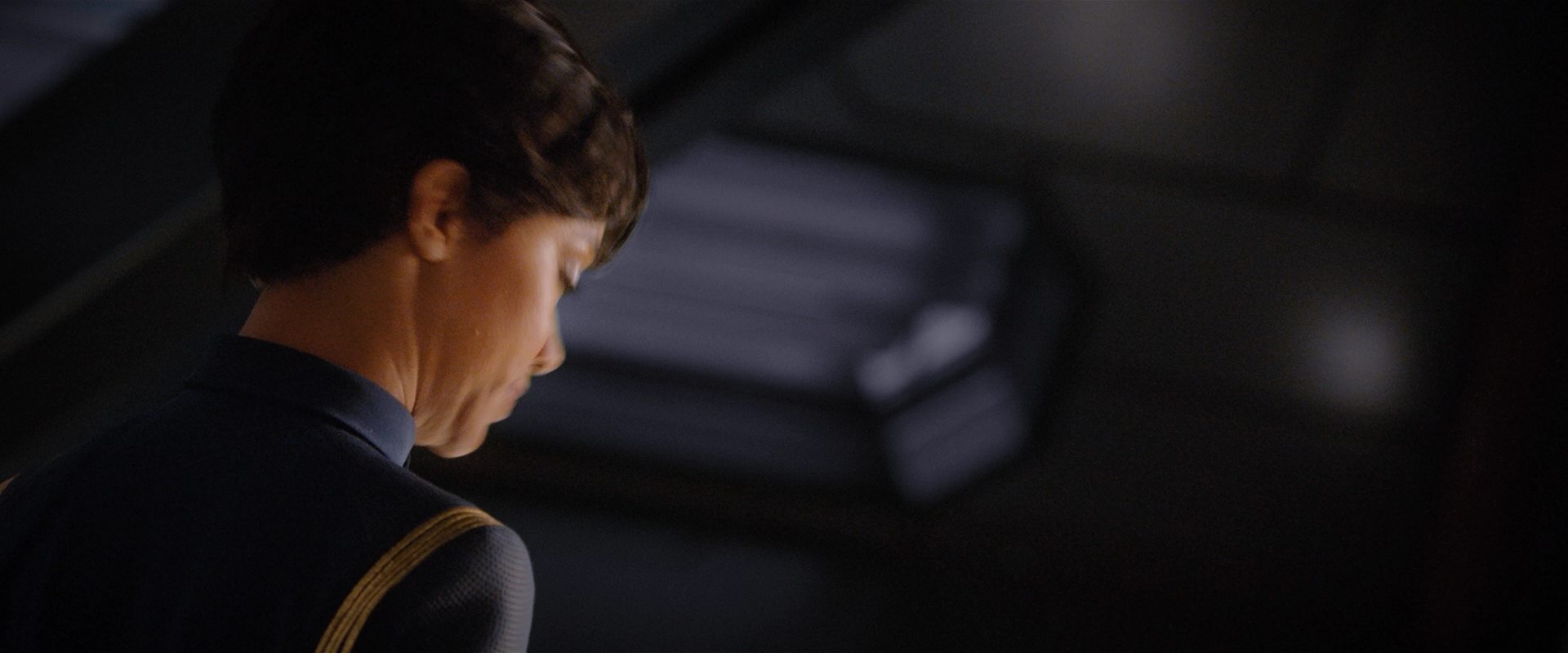 extant_StarTrekDiscovery_2x12-ThroughTheValleyOfShadows_02477.jpg