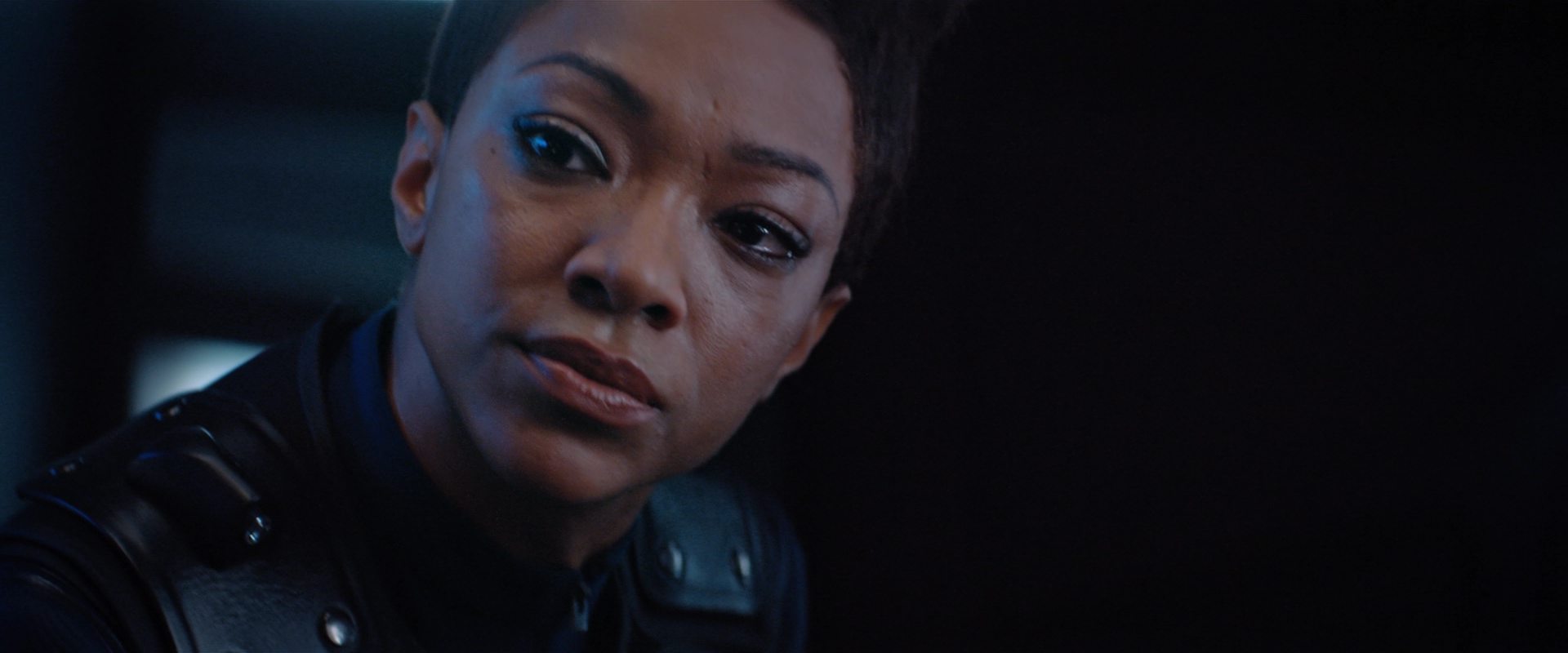 extant_StarTrekDiscovery_2x12-ThroughTheValleyOfShadows_02643.jpg extant_StarTrekDiscovery_2x12-ThroughTheValleyOfShadows_02643.jpg