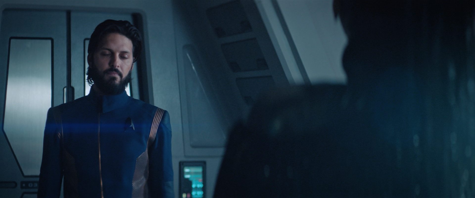extant_StarTrekDiscovery_2x12-ThroughTheValleyOfShadows_02830.jpg