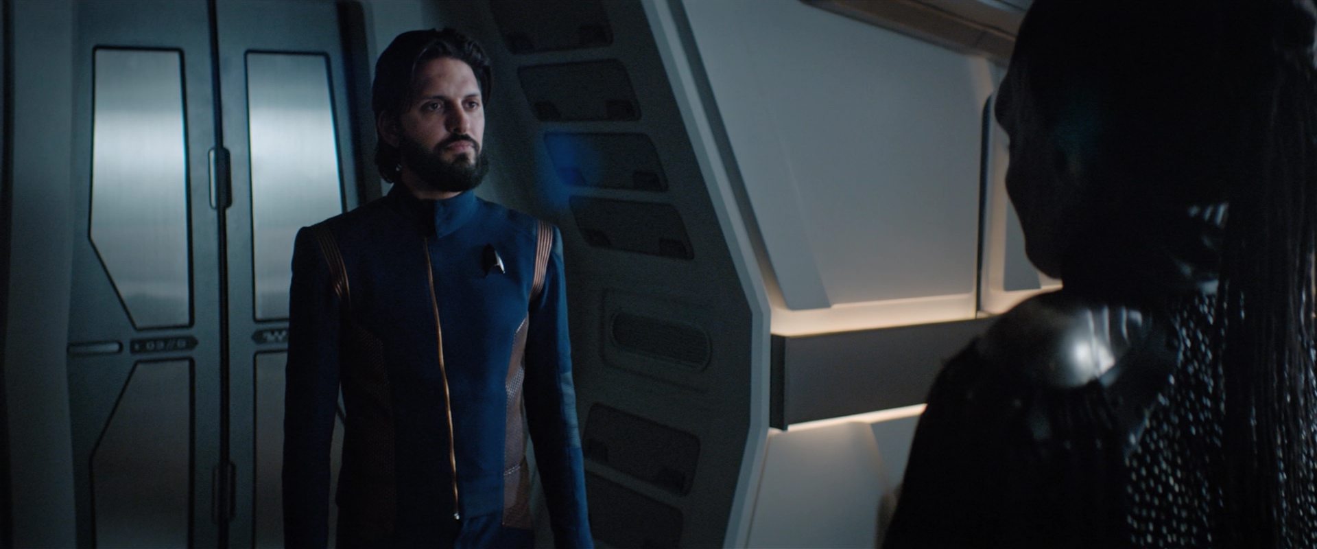 extant_StarTrekDiscovery_2x12-ThroughTheValleyOfShadows_02865.jpg