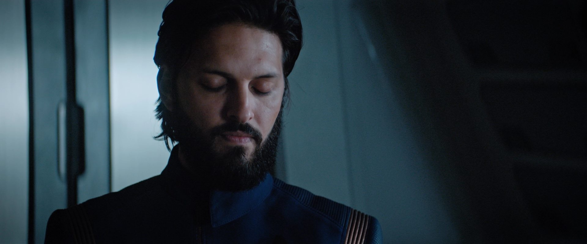 extant_StarTrekDiscovery_2x12-ThroughTheValleyOfShadows_02883.jpg