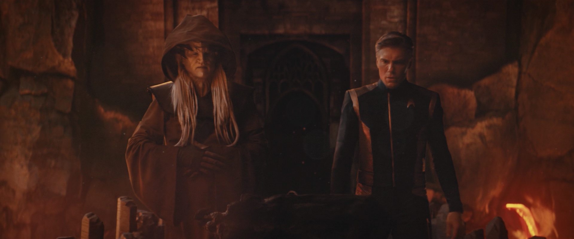 extant_StarTrekDiscovery_2x12-ThroughTheValleyOfShadows_02962.jpg