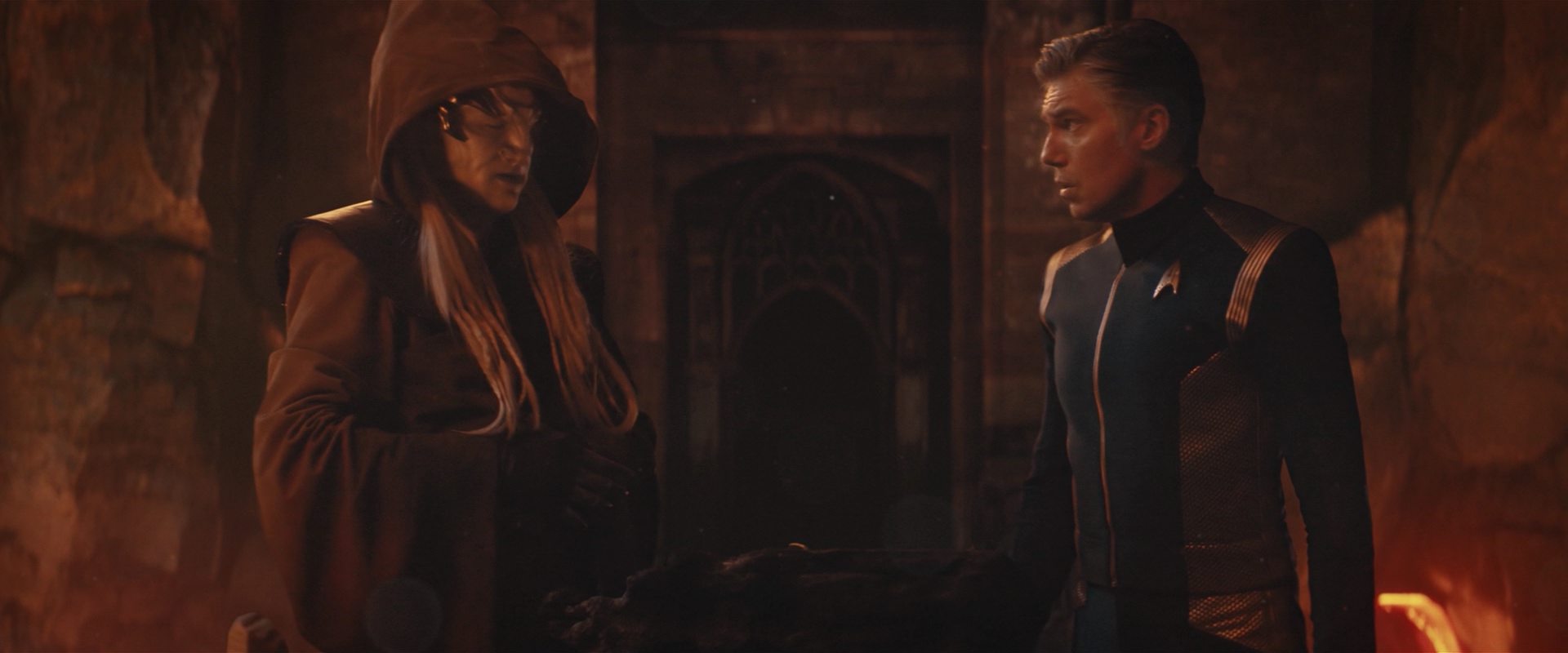 extant_StarTrekDiscovery_2x12-ThroughTheValleyOfShadows_02966.jpg