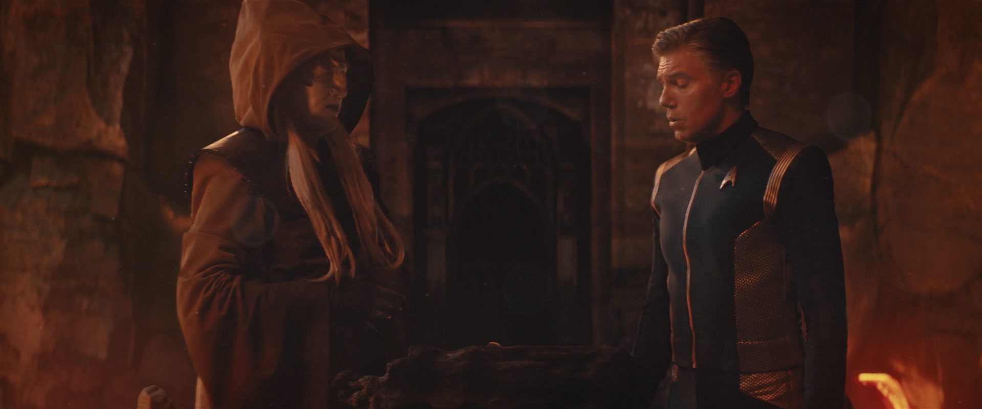 extant_StarTrekDiscovery_2x12-ThroughTheValleyOfShadows_02970.jpg