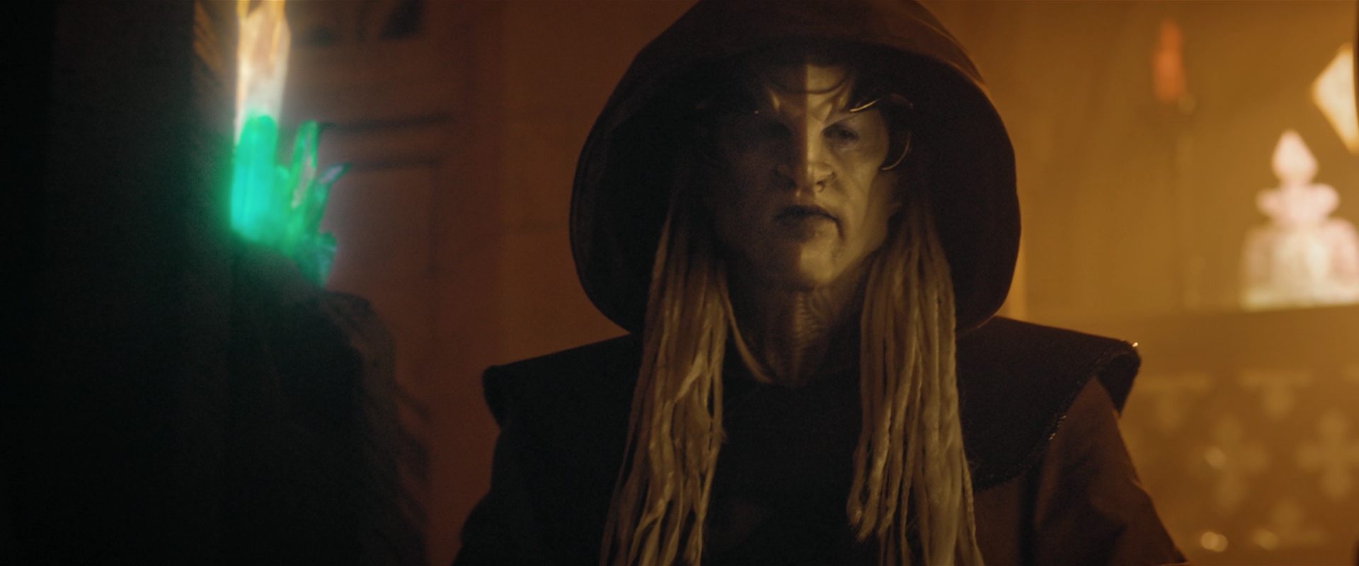 extant_StarTrekDiscovery_2x12-ThroughTheValleyOfShadows_03094.jpg
