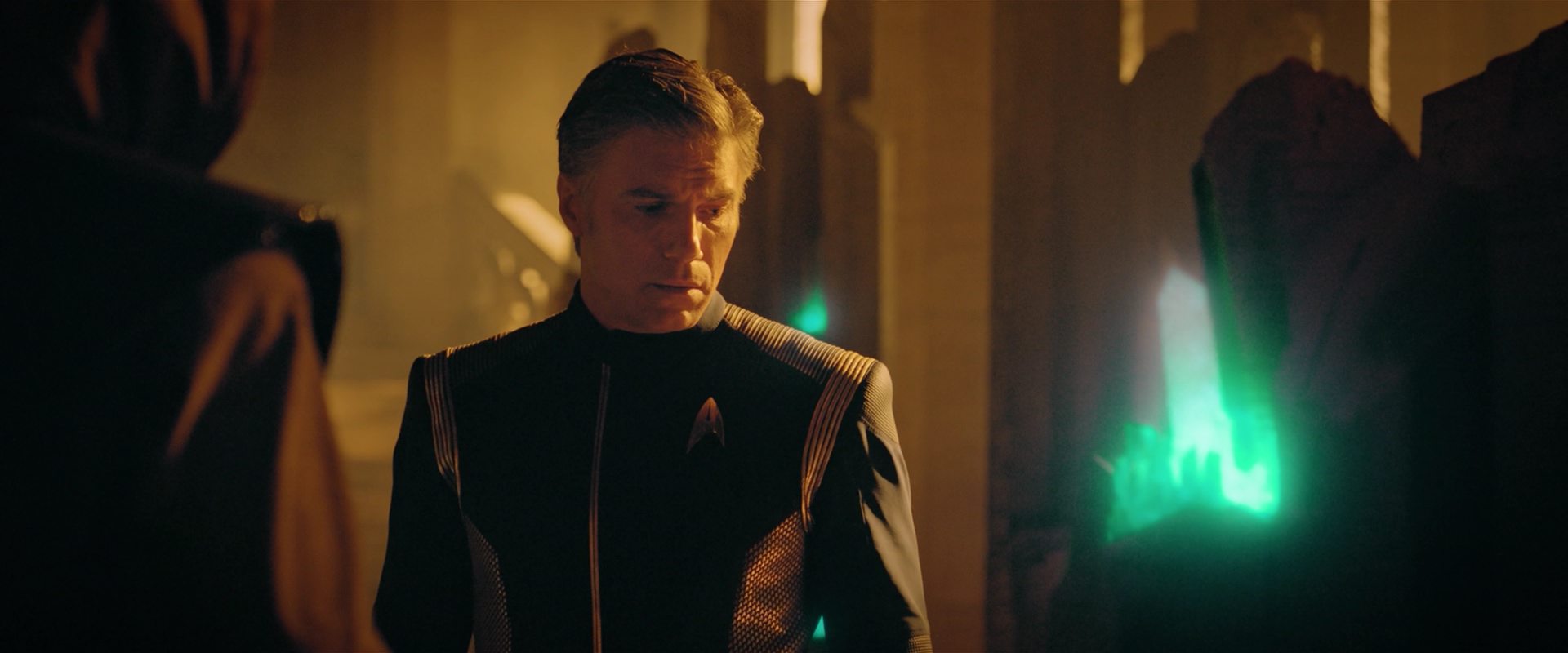 extant_StarTrekDiscovery_2x12-ThroughTheValleyOfShadows_03115.jpg extant_StarTrekDiscovery_2x12-ThroughTheValleyOfShadows_03115.jpg