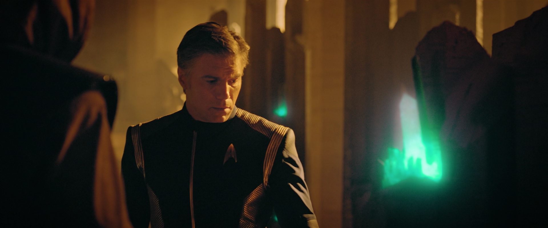 extant_StarTrekDiscovery_2x12-ThroughTheValleyOfShadows_03116.jpg