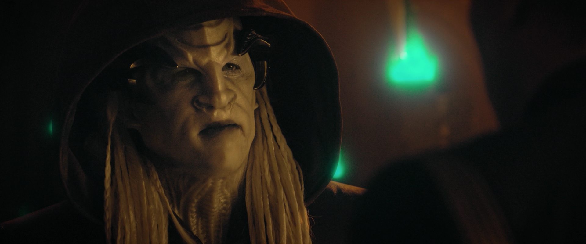 extant_StarTrekDiscovery_2x12-ThroughTheValleyOfShadows_03127.jpg extant_StarTrekDiscovery_2x12-ThroughTheValleyOfShadows_03127.jpg